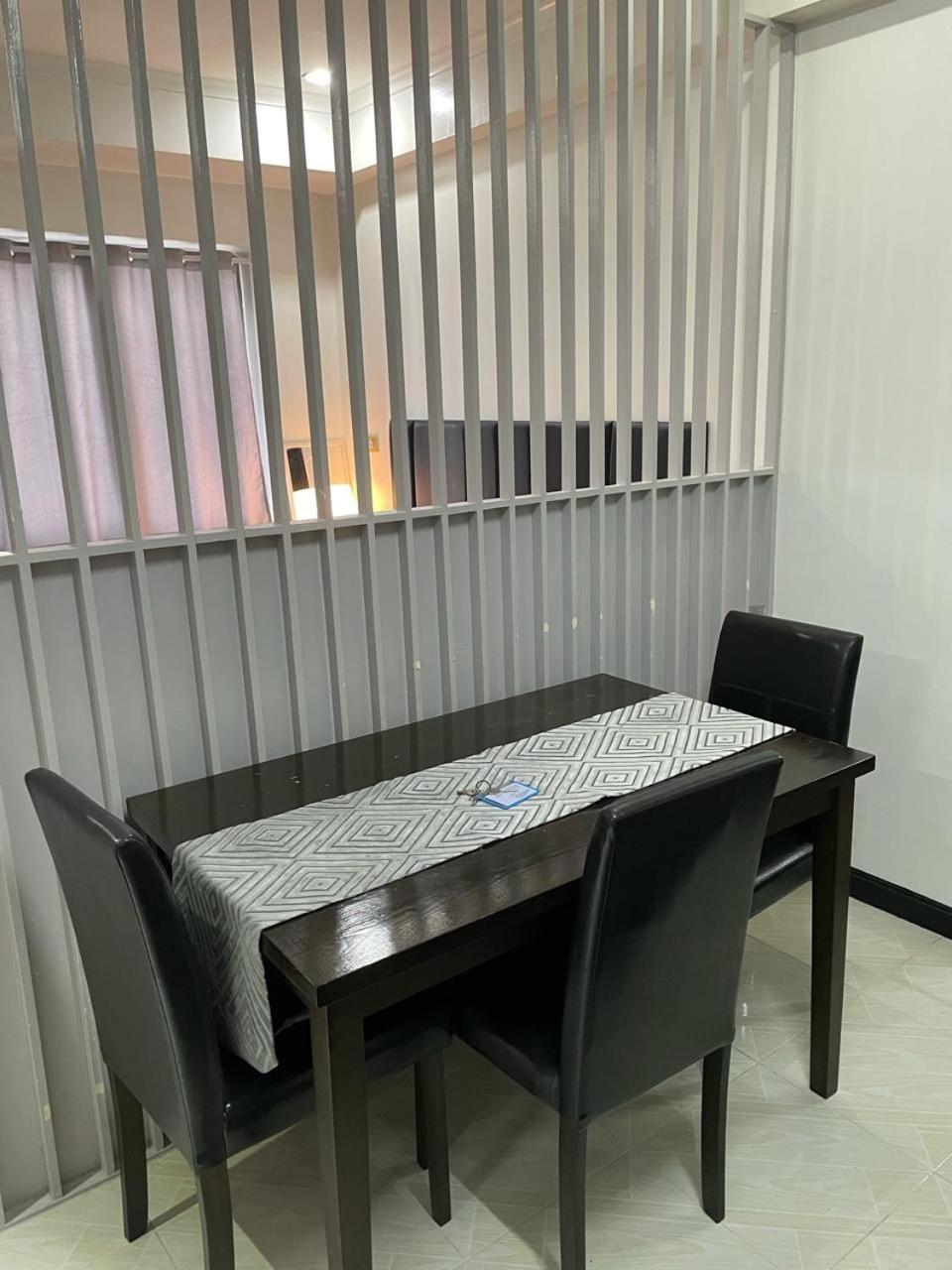 Cozy 2-Bedroom At South Of Market Soma Bgc Near Sm Aura, Market! Market! & Bonifacio High Street Taguig Zewnętrze zdjęcie