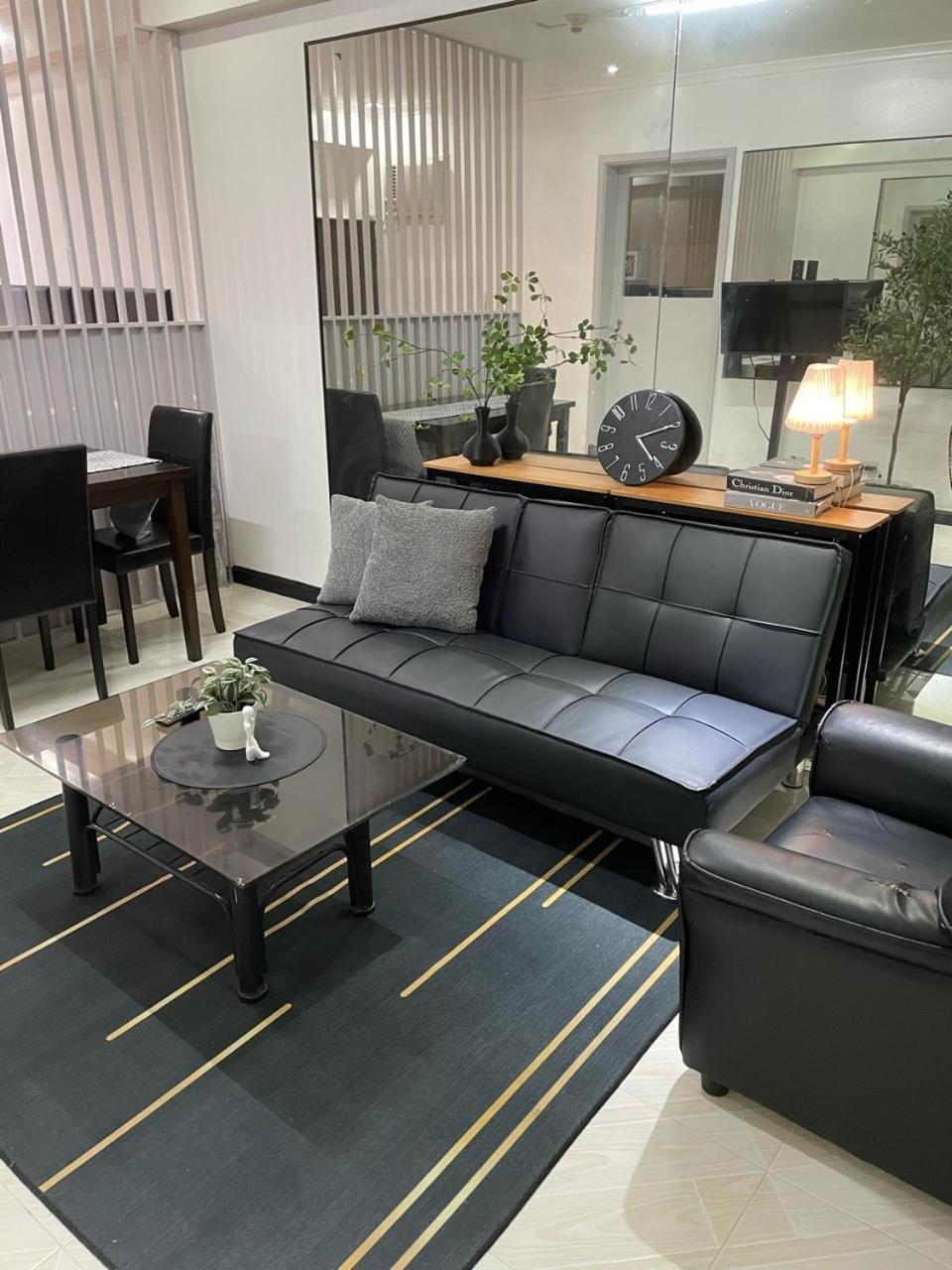 Cozy 2-Bedroom At South Of Market Soma Bgc Near Sm Aura, Market! Market! & Bonifacio High Street Taguig Zewnętrze zdjęcie