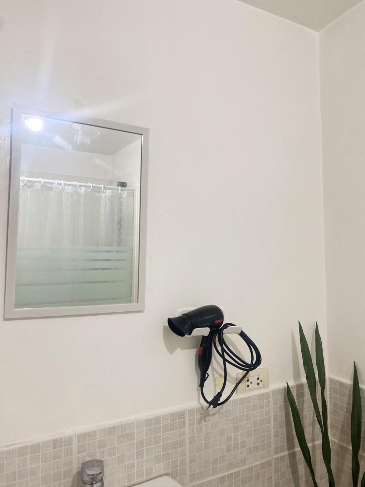 Cozy 2-Bedroom At South Of Market Soma Bgc Near Sm Aura, Market! Market! & Bonifacio High Street Taguig Zewnętrze zdjęcie