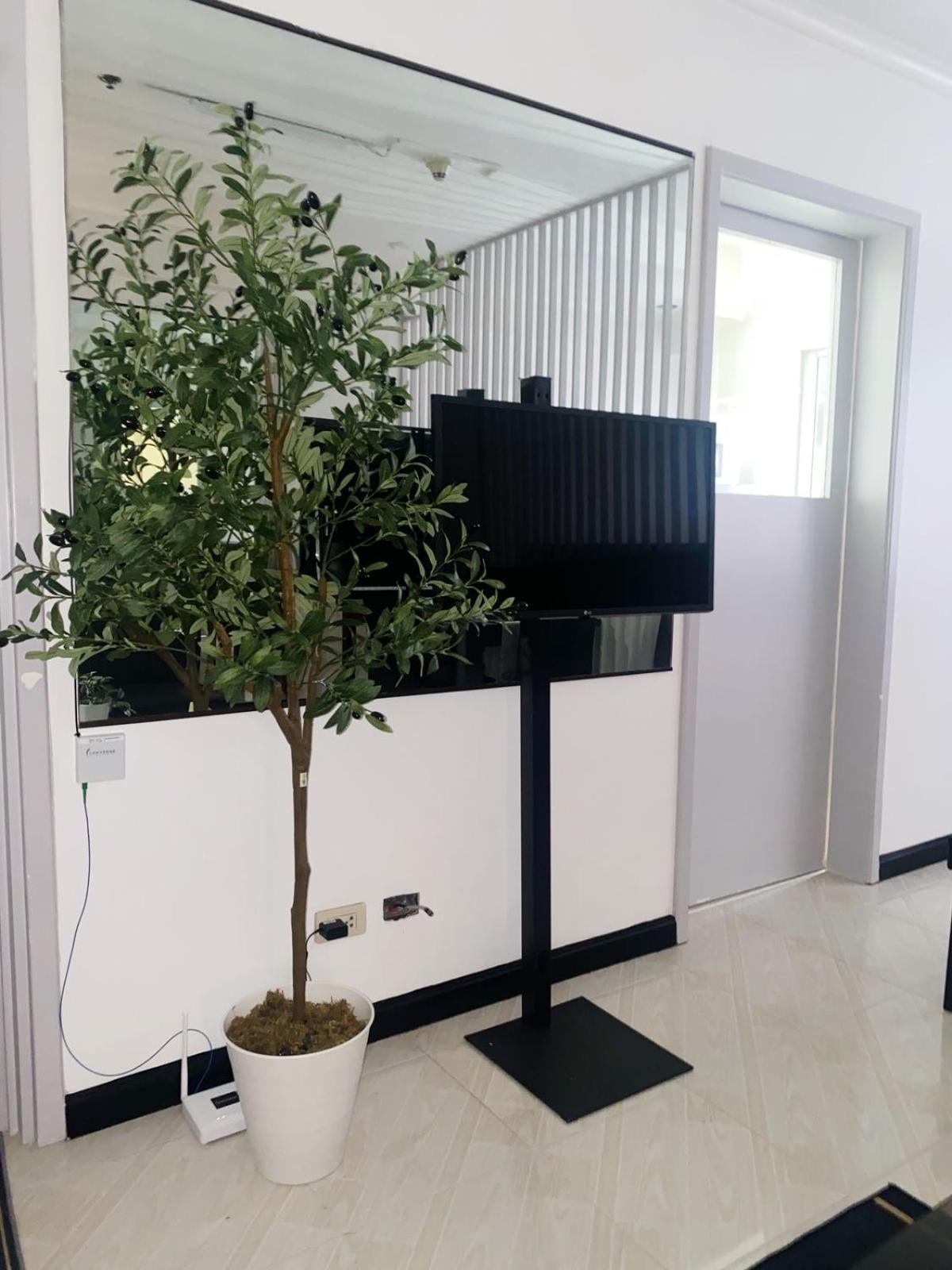 Cozy 2-Bedroom At South Of Market Soma Bgc Near Sm Aura, Market! Market! & Bonifacio High Street Taguig Zewnętrze zdjęcie