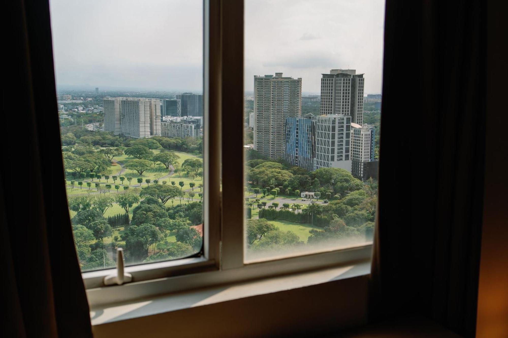 Cozy 2-Bedroom At South Of Market Soma Bgc Near Sm Aura, Market! Market! & Bonifacio High Street Taguig Zewnętrze zdjęcie