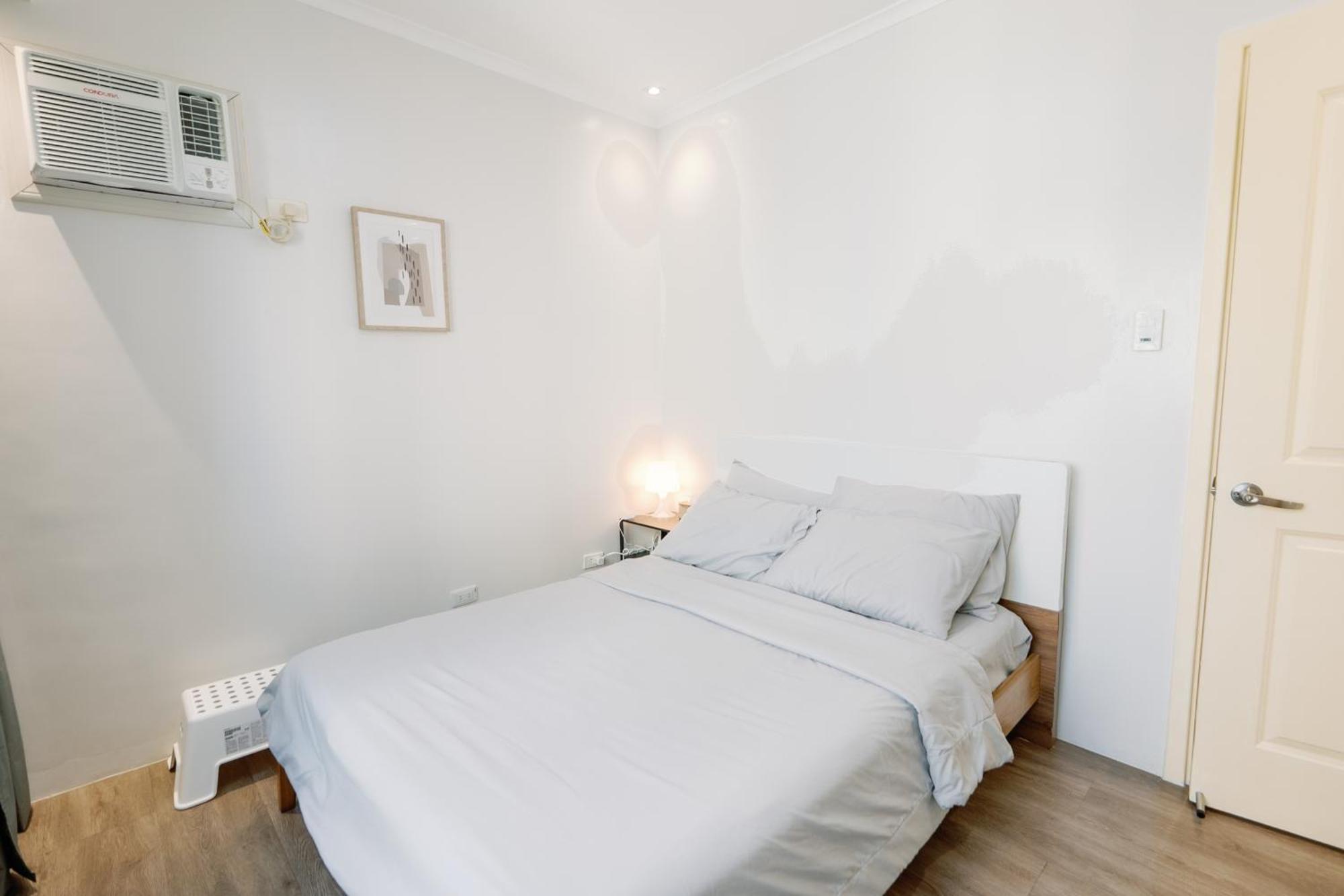 Cozy 2-Bedroom At South Of Market Soma Bgc Near Sm Aura, Market! Market! & Bonifacio High Street Taguig Zewnętrze zdjęcie