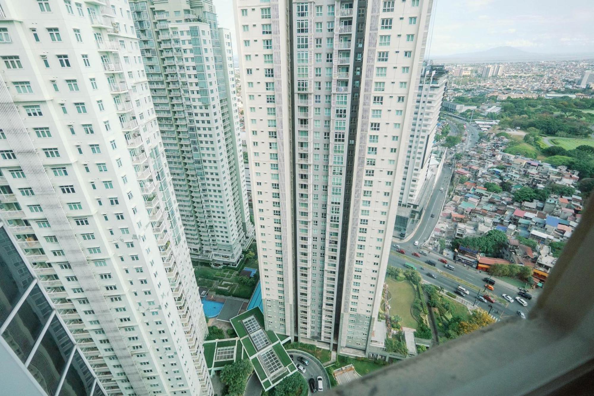 Cozy 2-Bedroom At South Of Market Soma Bgc Near Sm Aura, Market! Market! & Bonifacio High Street Taguig Zewnętrze zdjęcie
