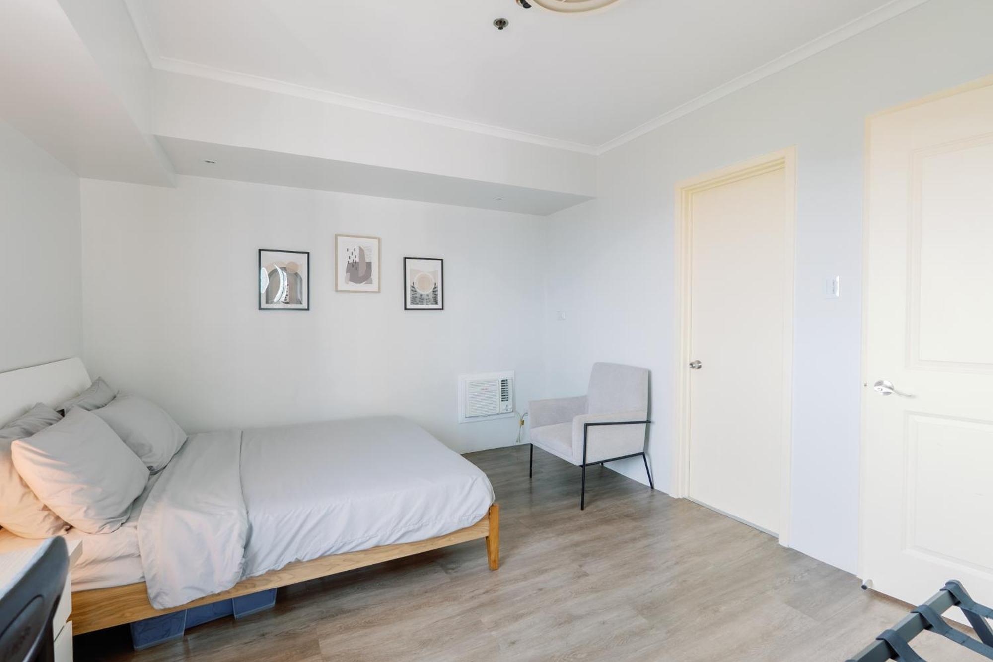 Cozy 2-Bedroom At South Of Market Soma Bgc Near Sm Aura, Market! Market! & Bonifacio High Street Taguig Zewnętrze zdjęcie